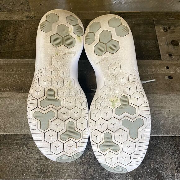 Nike free Womens 8.5 TR flyknit 3 942887-002 grey and white lace up - Picture 4 of 8